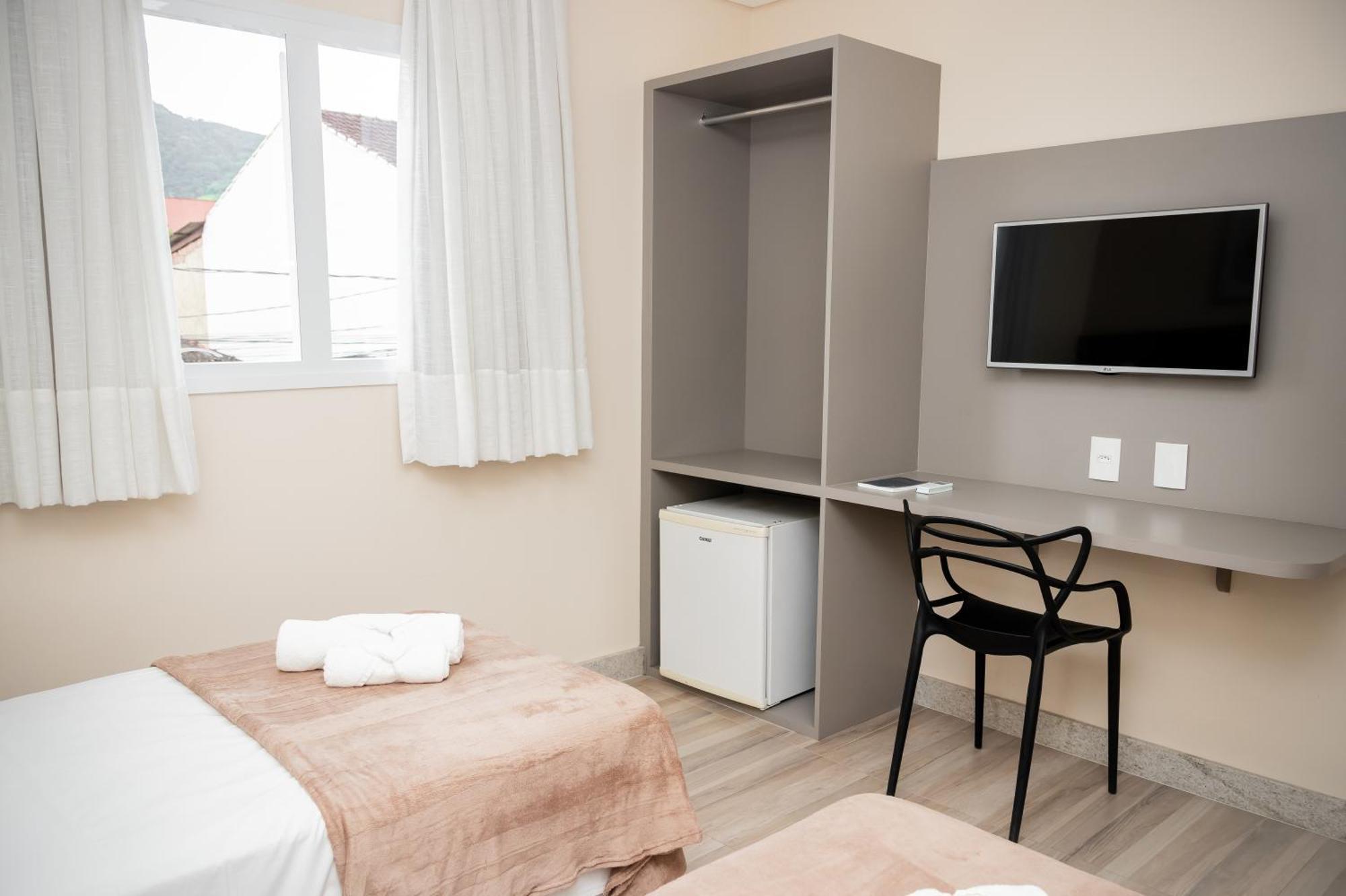 Augusta Hotel Joao Neiva ภายนอก รูปภาพ